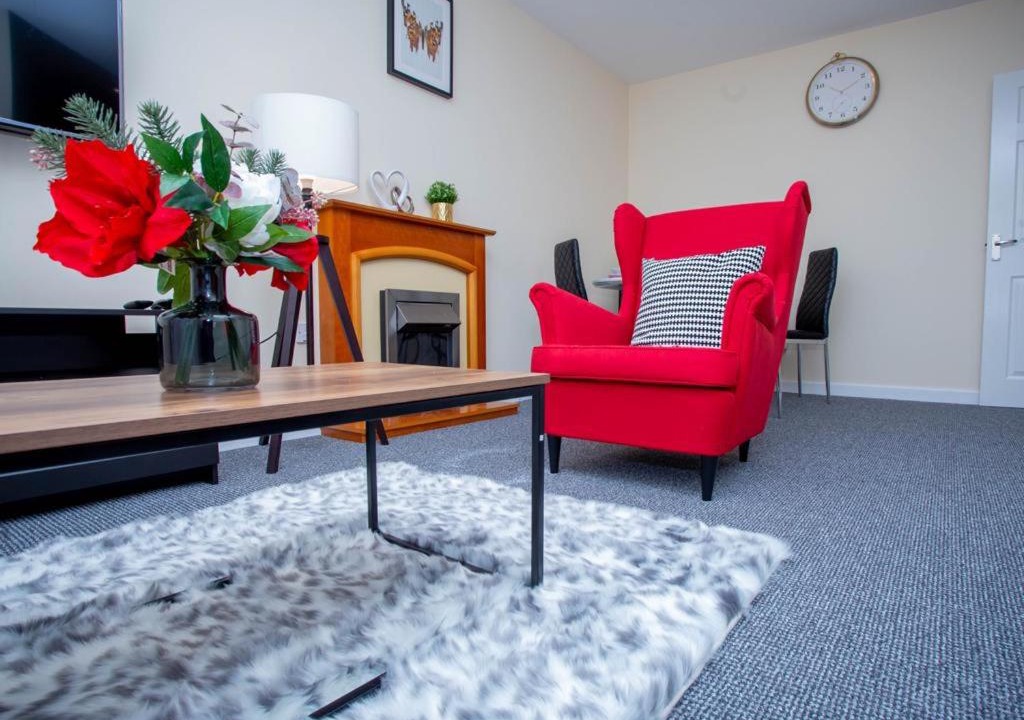 Moulton Apartment | Cedar Apartment