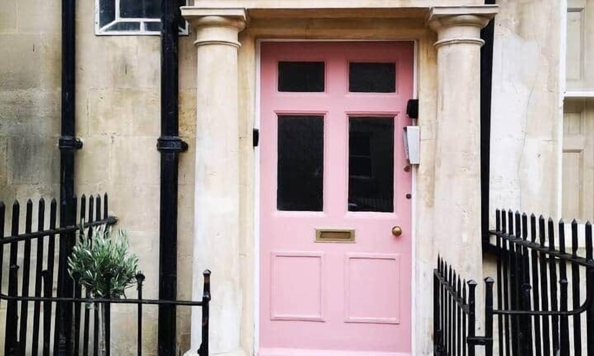 Bath Apartment | Central Bath. Large Georgian Apt. Private parking