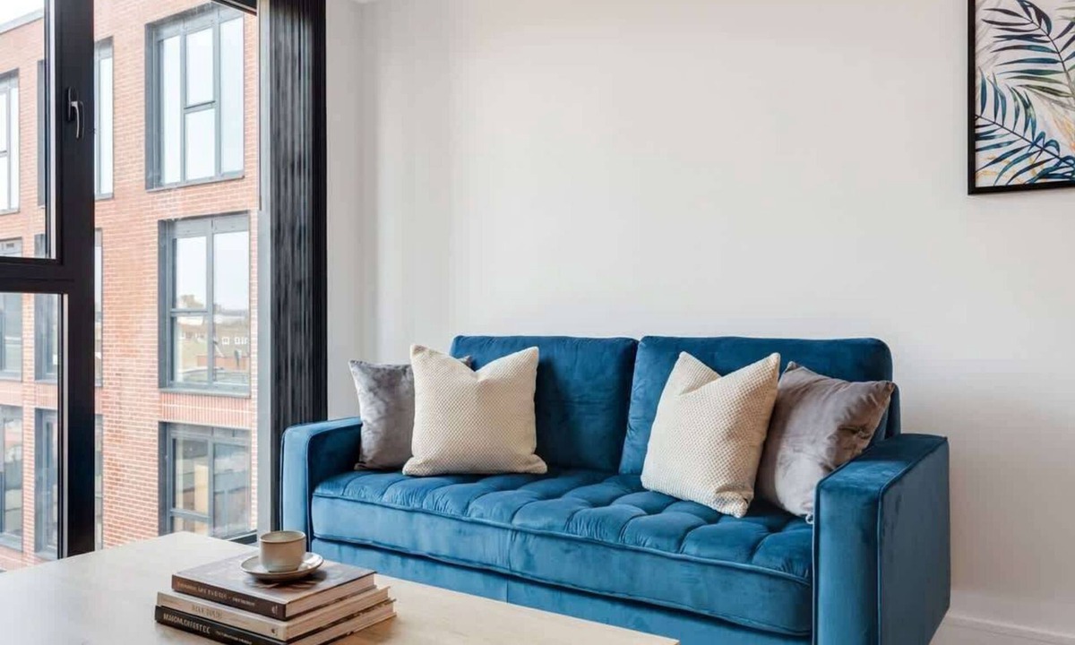 Bordesley Apartment | Central Birmingham Modern 2BED Apartment w WiFi
