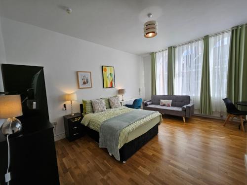 Leek House | Central Chambers Suites