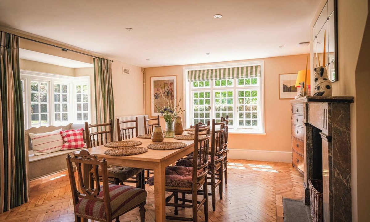 Easebourne Cottage | Challens Yarde