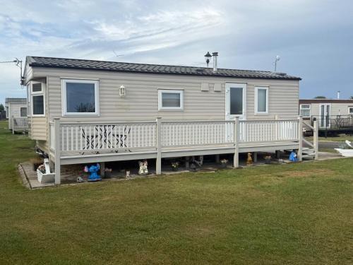 Chapel Saint Leonards Ski Chalet | Chapel Saint Leonards - Happy Days sleeps 6