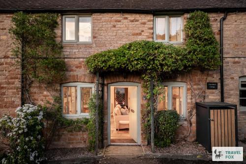 Upper Oddington House | Charlotte's Cottage, a Charming Cotswolds Getaway