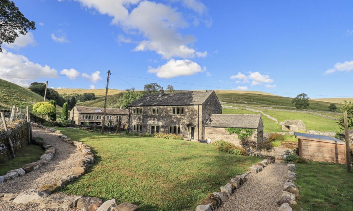 Yockenthwaite House | Charming Hallbeck Home in Buckden