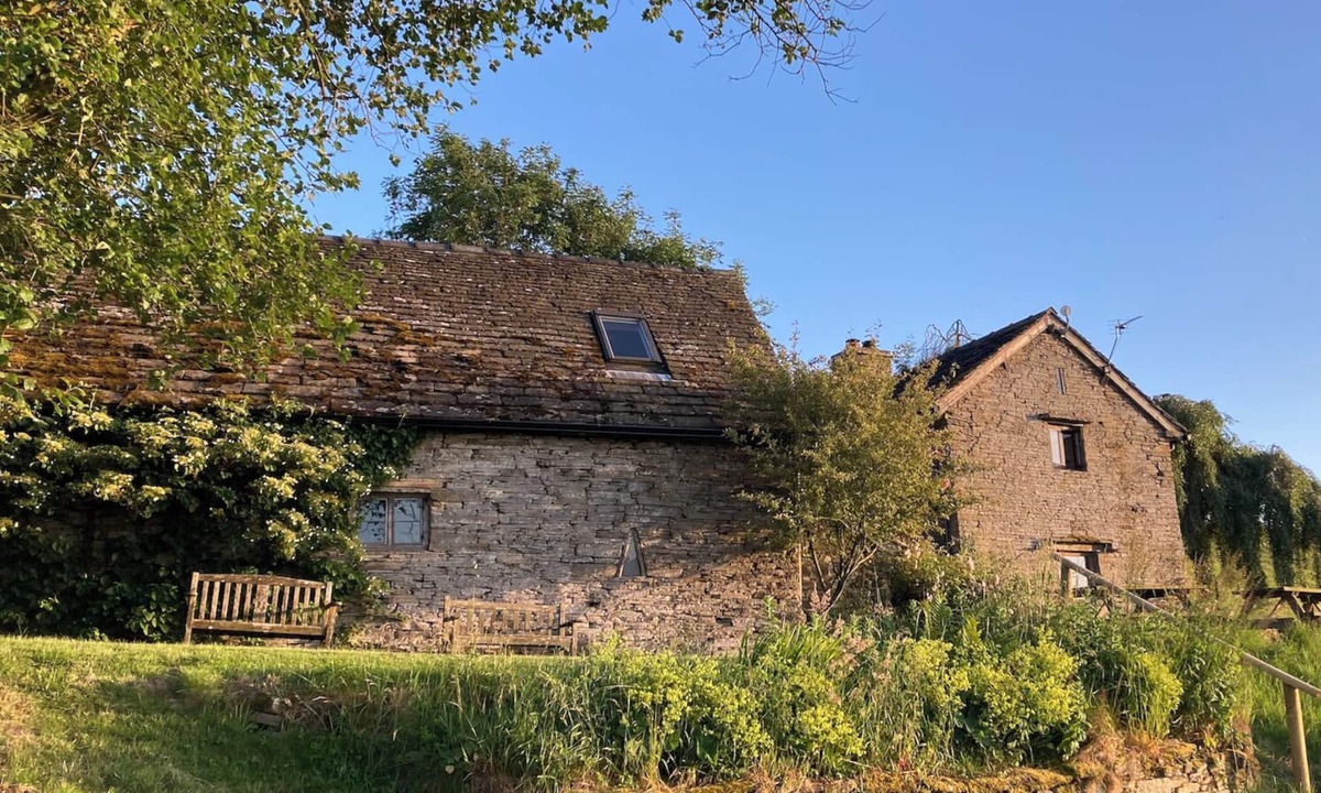 Westbrook Court Cottage | Charming Rustic Cottage