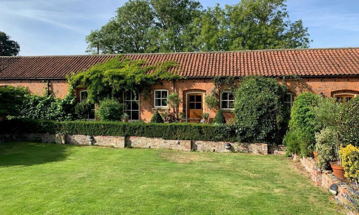 Withernwick Cottage | Charming Stable Cottage Retreat
