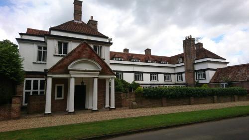 Chesham Hotel | Chartridge Lodge Hotel