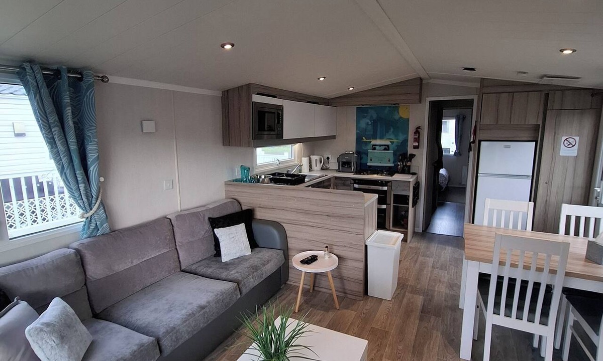 Prestonpans House | Check out this super cosy 2-bedroom caravan at Seton Sands in Edinburgh