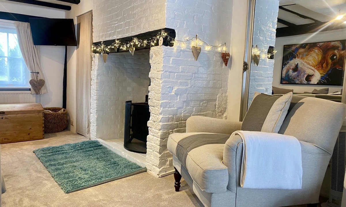 Ardingly House | Chestnut Tree