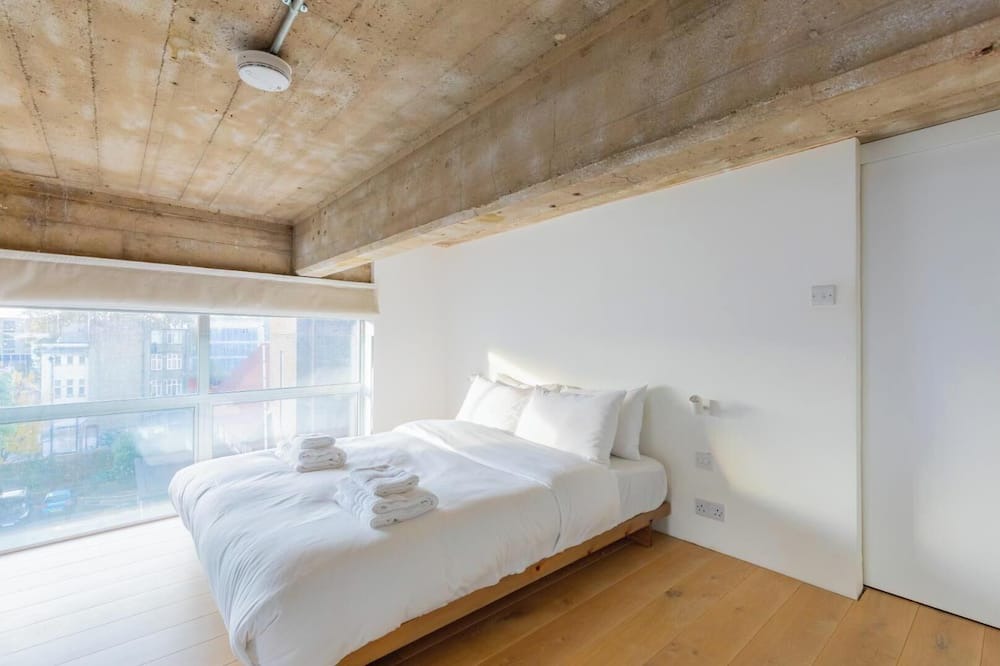Victoria Apartment | Chic 1BD Warehouse Conversion, Hackney