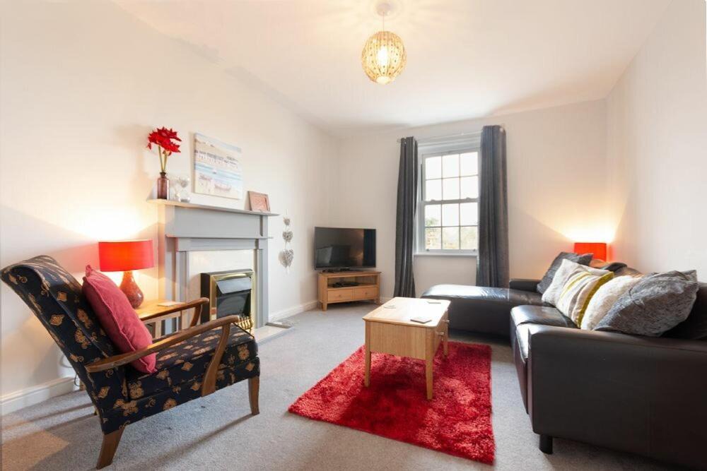 Bamburgh Apartment | Church View