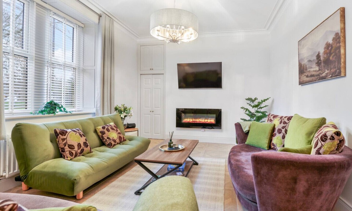 Lanchester House | Church View - North East Escapes