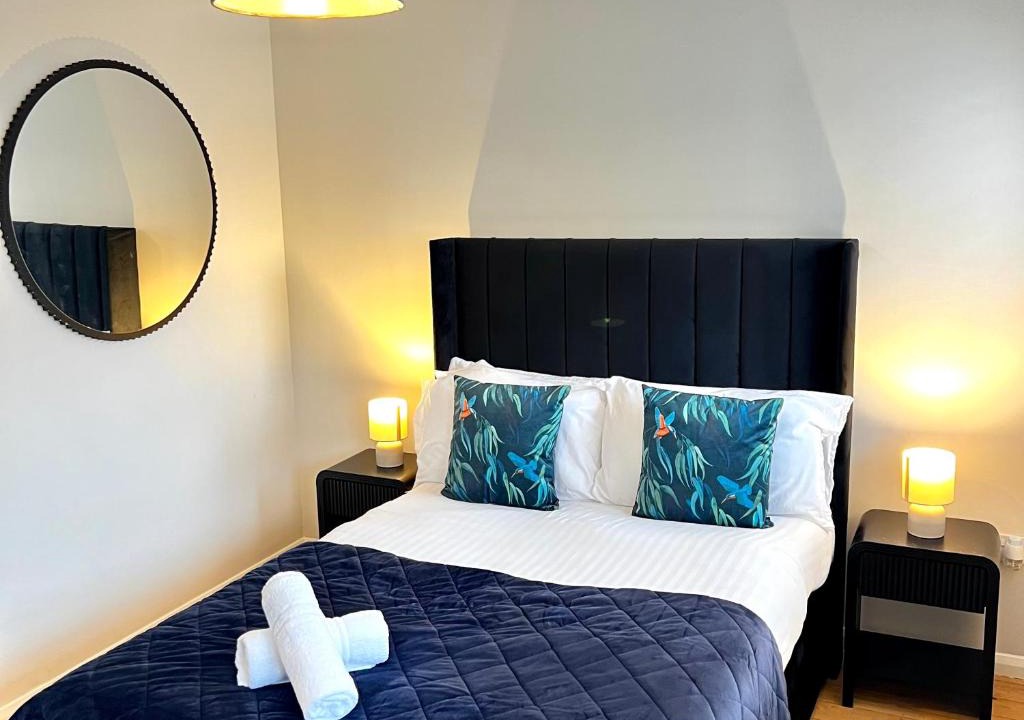 Atlantic Wharf House | City Centre House - Pet Friendly - Free Parking - 2 Bedroom - Large Garden