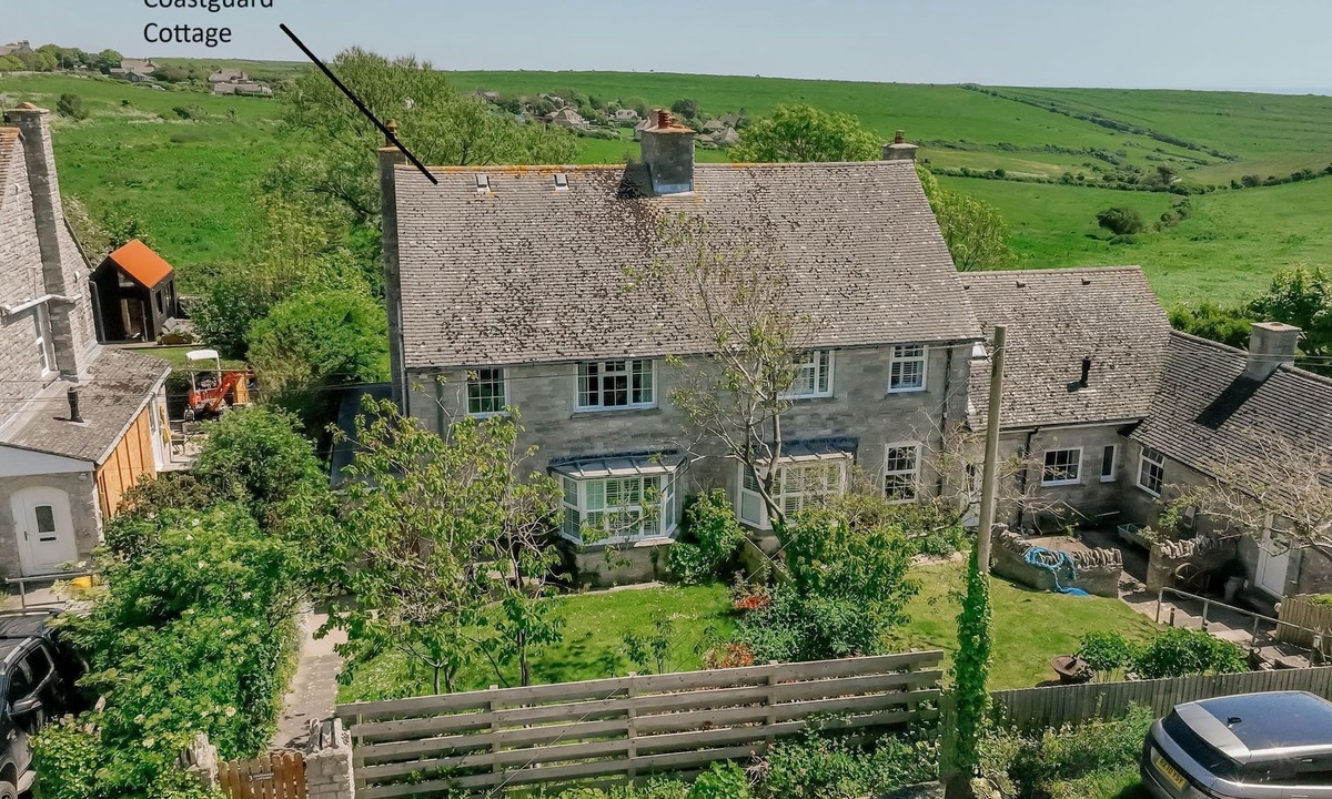 Worth Matravers Cottage | Coastguard Cottage - 4 bedroom family accommodation