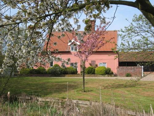Woodbridge House | Colston Hall Cottage, Badingham