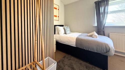 Runcorn House | Comfortable 3BR Home in Weston Point Runcorn