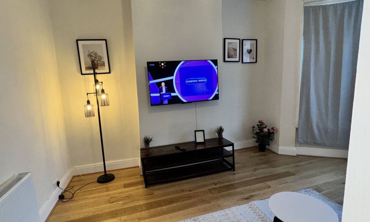 Hull House | comfortable and nice place to stay. feel like home