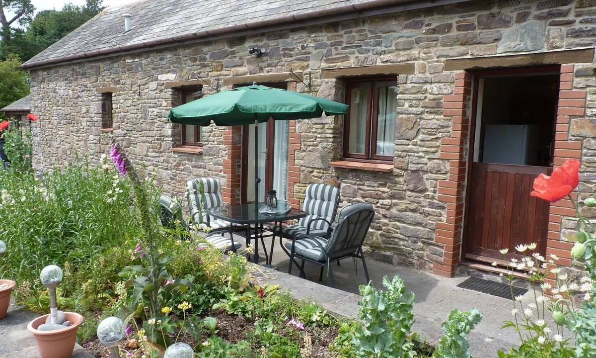 Brayford House | Comfortable cottage ideal for 2 to 4 people