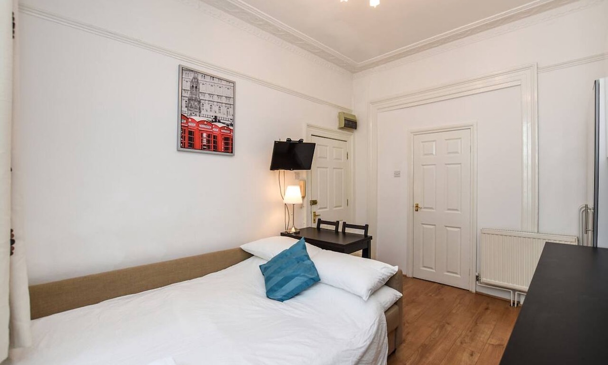 Camden Town with Primrose Hill House | Comfy Studio Flat - Camden/Kings Cross/Zone 1