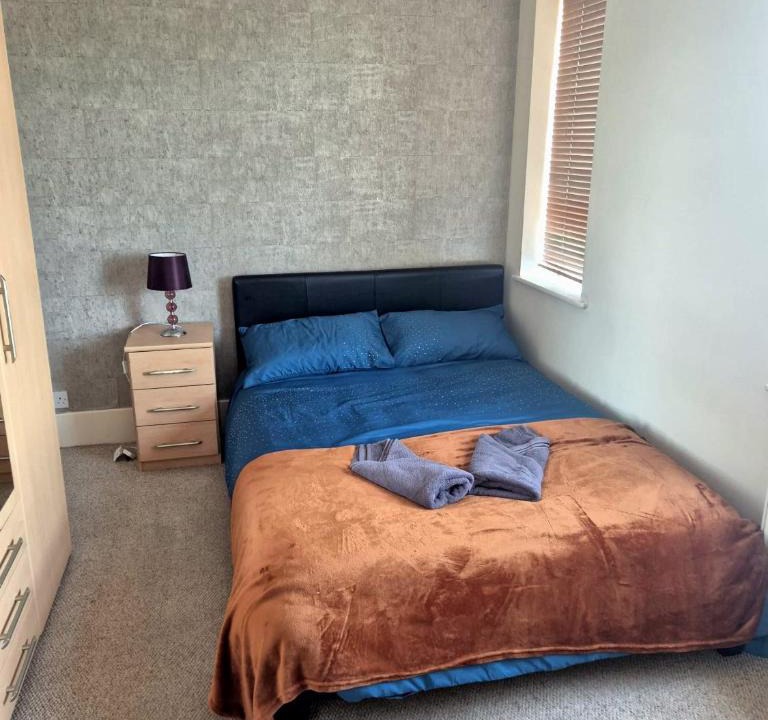 Kettering House | Contractor & professional short term room let Kettering
