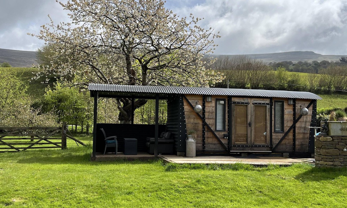 Crickhowell Cabin | Converted Railway Wagon