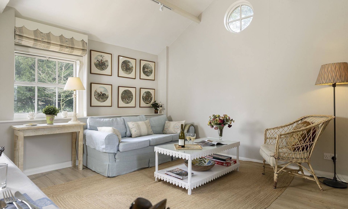 Badminton Cottage | Converted stable and the perfect romantic getaway - Orchard Cottage, Didmarton