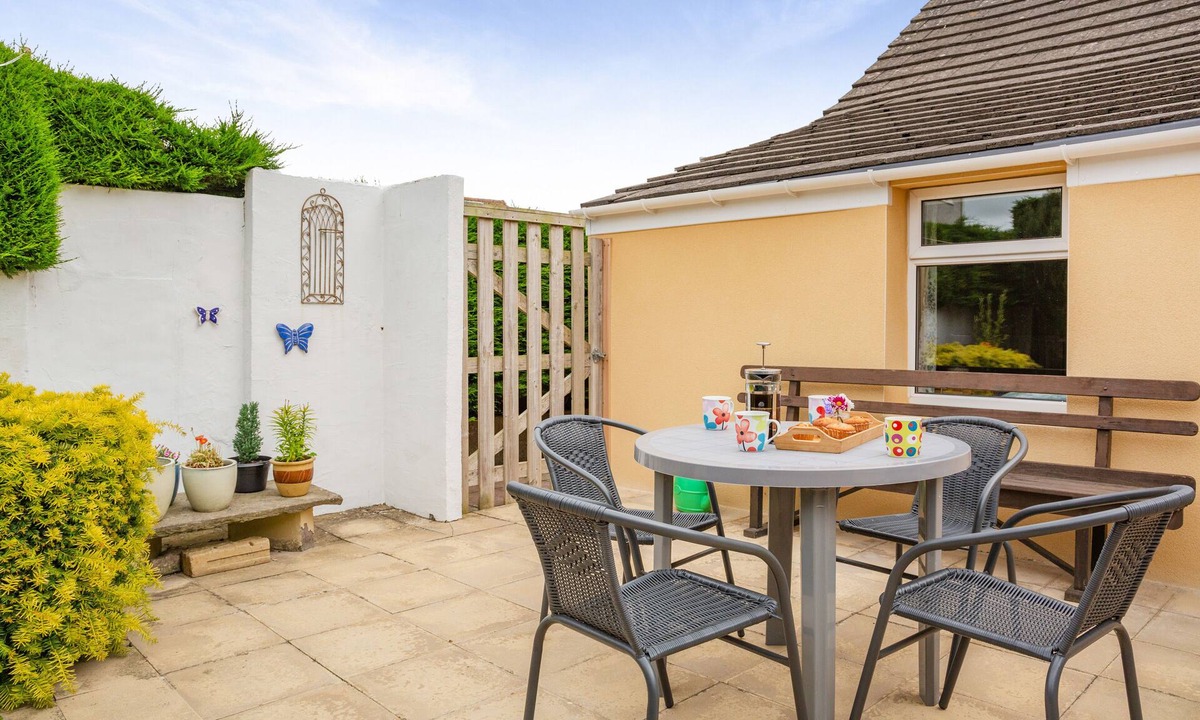 Lowick House | Coomb's Cottage - Two Bedroom House, Sleeps 4