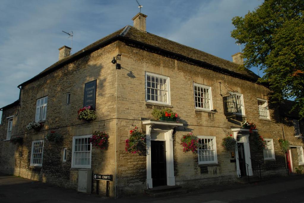 Witney House | Corncroft Guest House