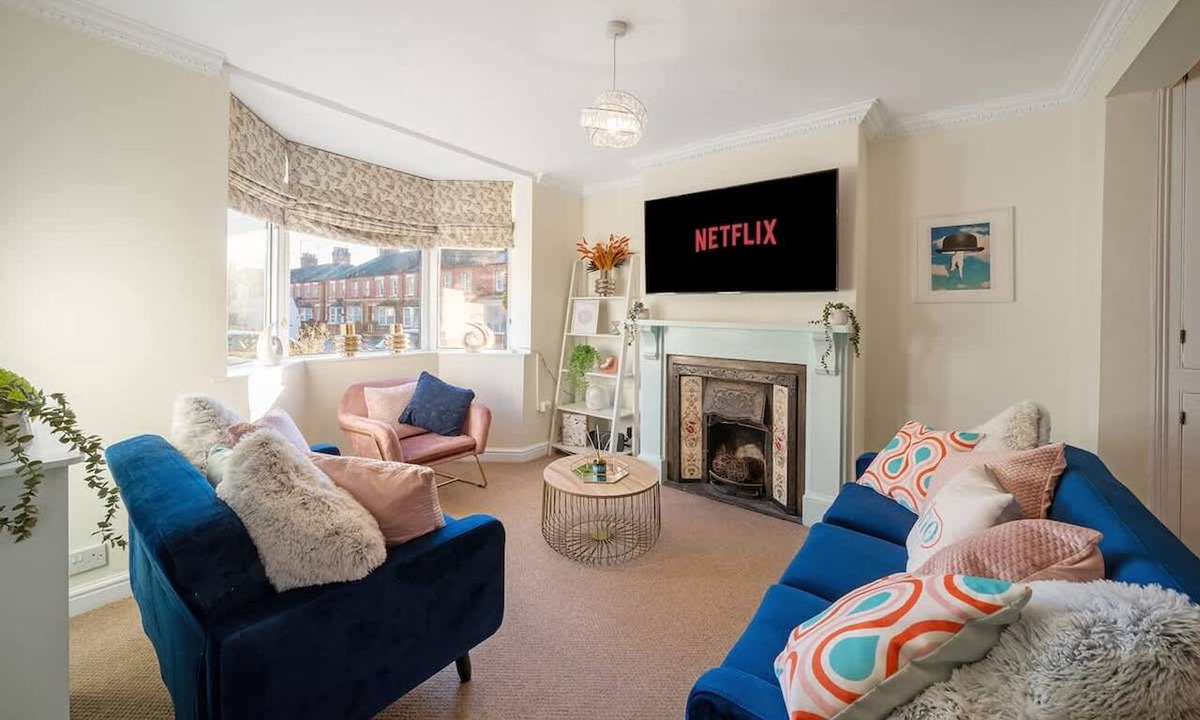 Cirencester House | Cotswolds 3BD 1 5 Bath Garden City Centre