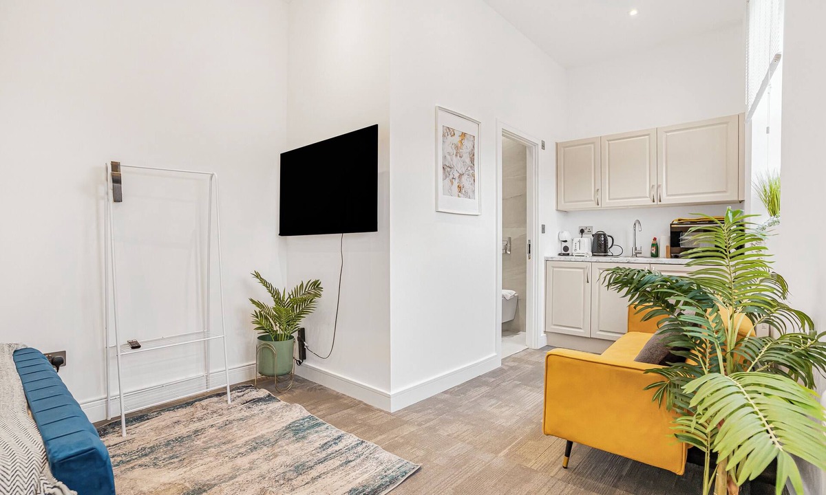 Didcot Apartment | Cozy Didcot Studio | Easy Rail to Oxford & London