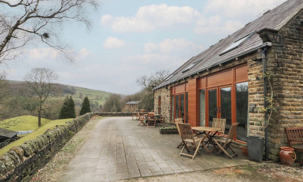 Cragg Vale Cottage | Cragg Hall View