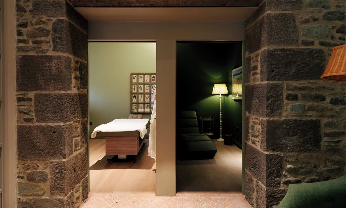 Kinbuck Hotel | Cromlix