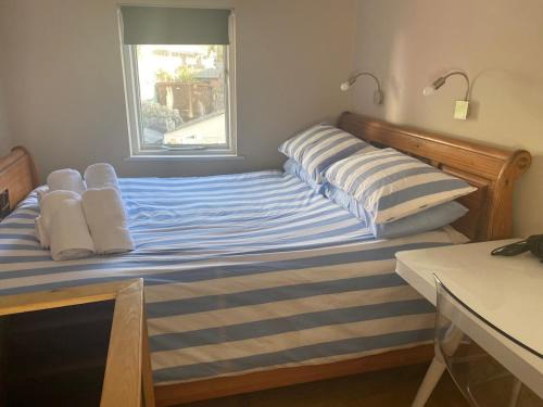 Portland Apartment | Crows Nest - cosy, tiny cottage