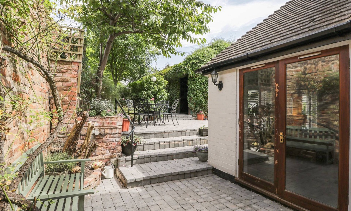 Upton upon Severn Cottage | Cuckoo Cottage