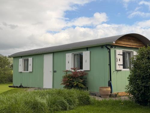 Llanbedr-dyffryn-clwyd Other | Cwt Ieir