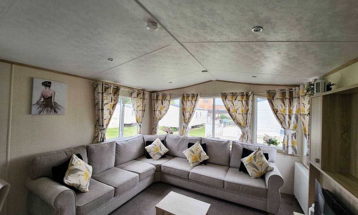 St Margaret's at Cliffe Cabin | D&ashortbreaks-stmargaretsbay-parking