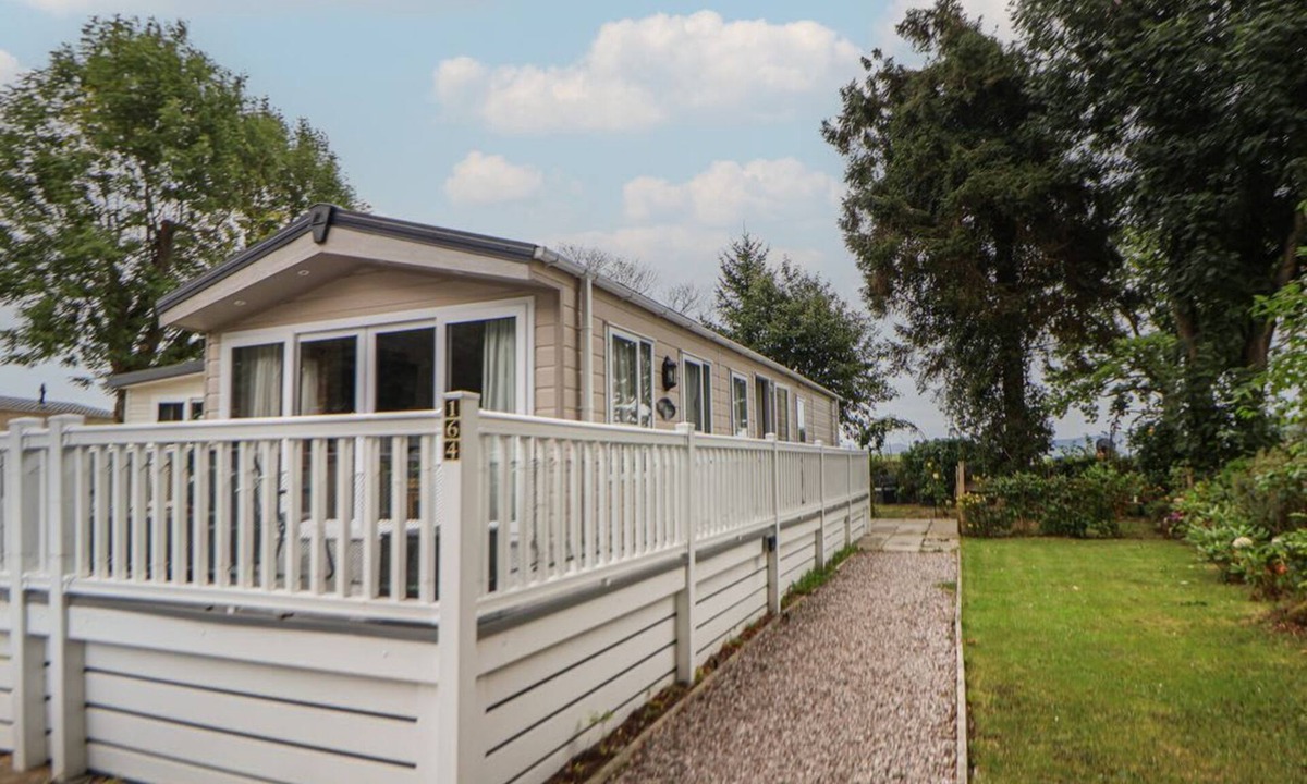 Ruthin House | Delta Superior, Ruthin
