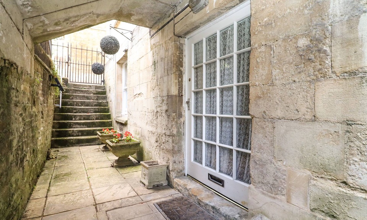 Cirencester Cottage | Dollar Ward House Basement
