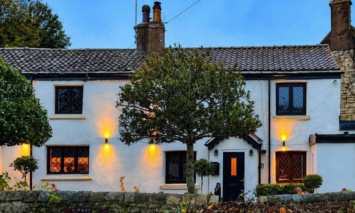 Warmsworth House | Doncaster Cottage - Free Parking - Pub next door