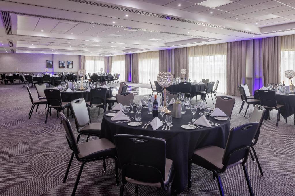 Ingliston Hotel | DoubleTree by Hilton Edinburgh Airport