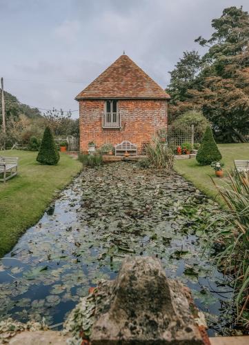Martin House | Dovecote Cottage
