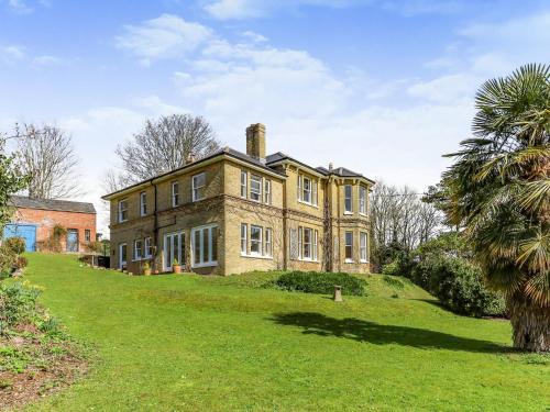 Brading House | Downedge