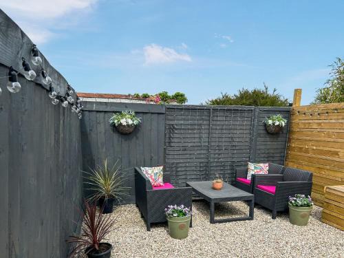 St. Stephen House | Dragonfly Cottage