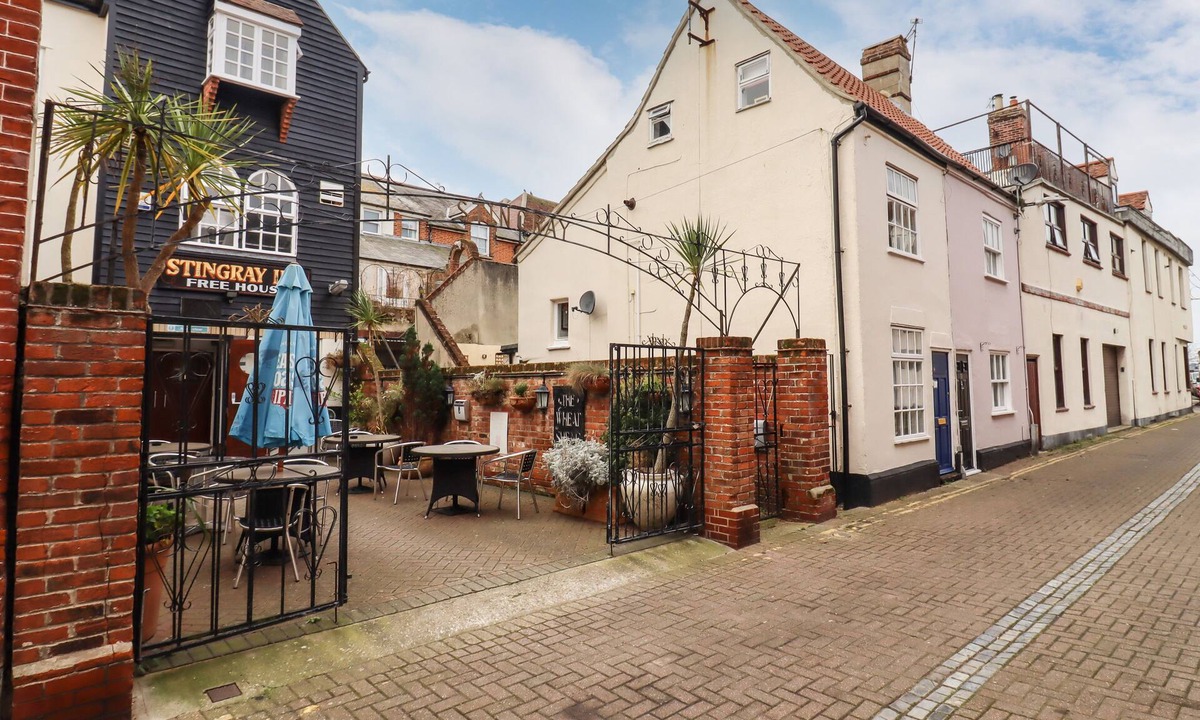 Harwich Cottage | Driftwood Cottage