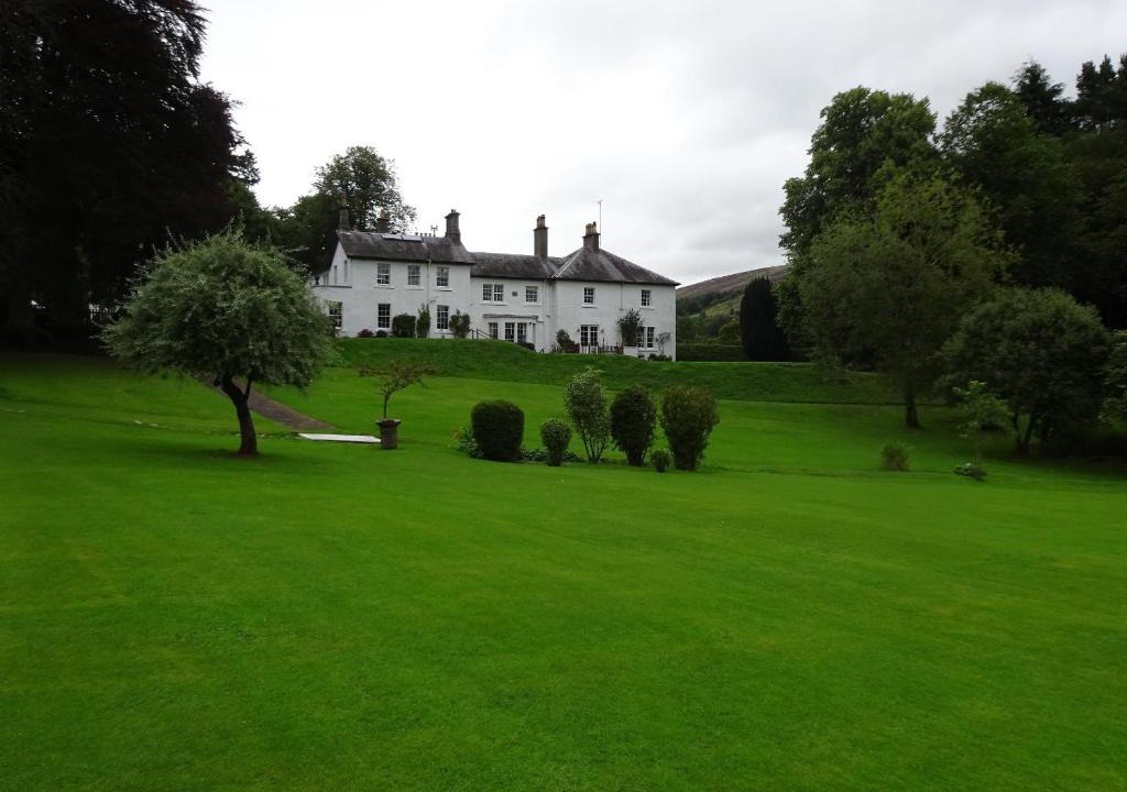 Walkerburn House | Elibank House B&B