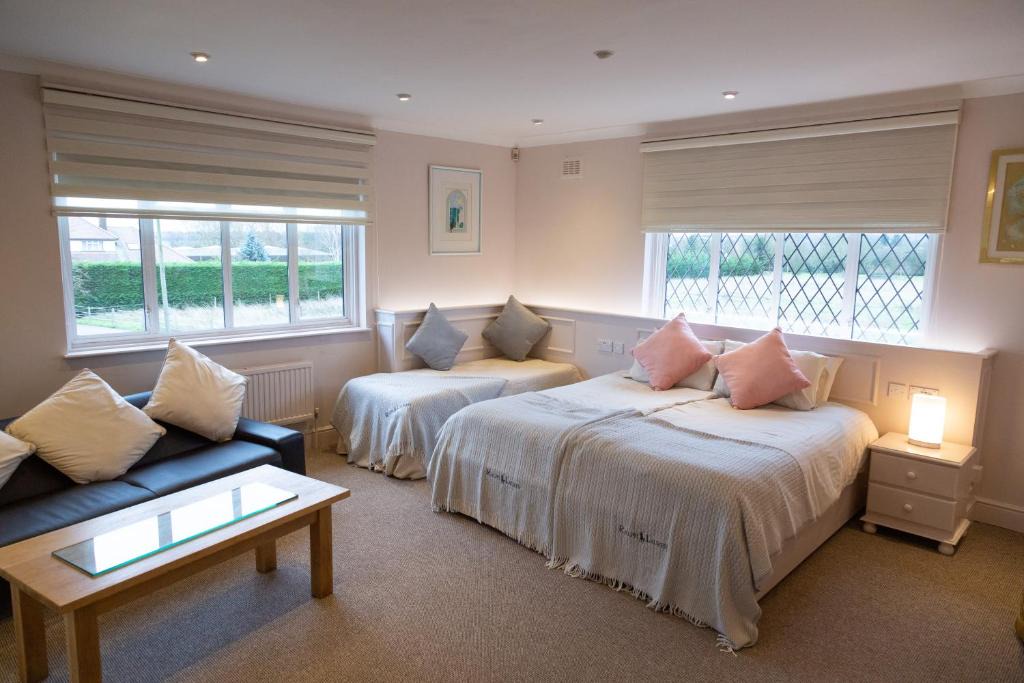 Epping House | Elmcroft Guest House
