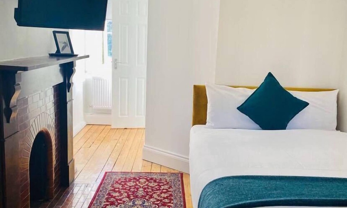 Hull Hotel | Endsleigh Park