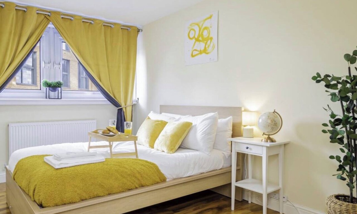 The Westside Apartment | Entire 2 bed Birmingham city centre apartment UK 🇬🇧