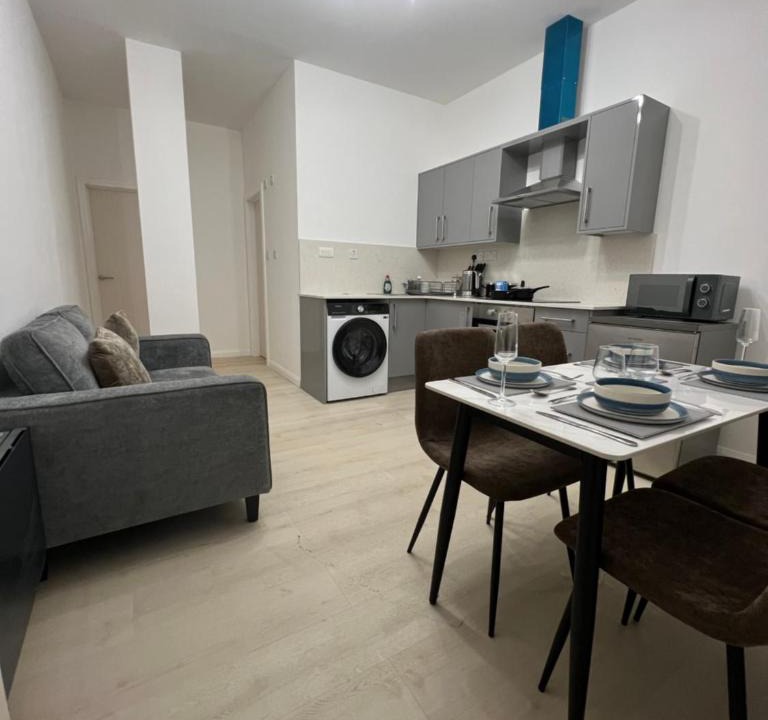 Kettering Apartment | Entire Central Kettering 1 Bedroom Apartment
