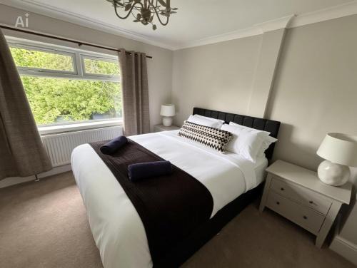 Glasgow Villa | Estate